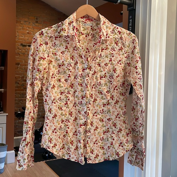 Light linen floral button down size m - Picture 1 of 4